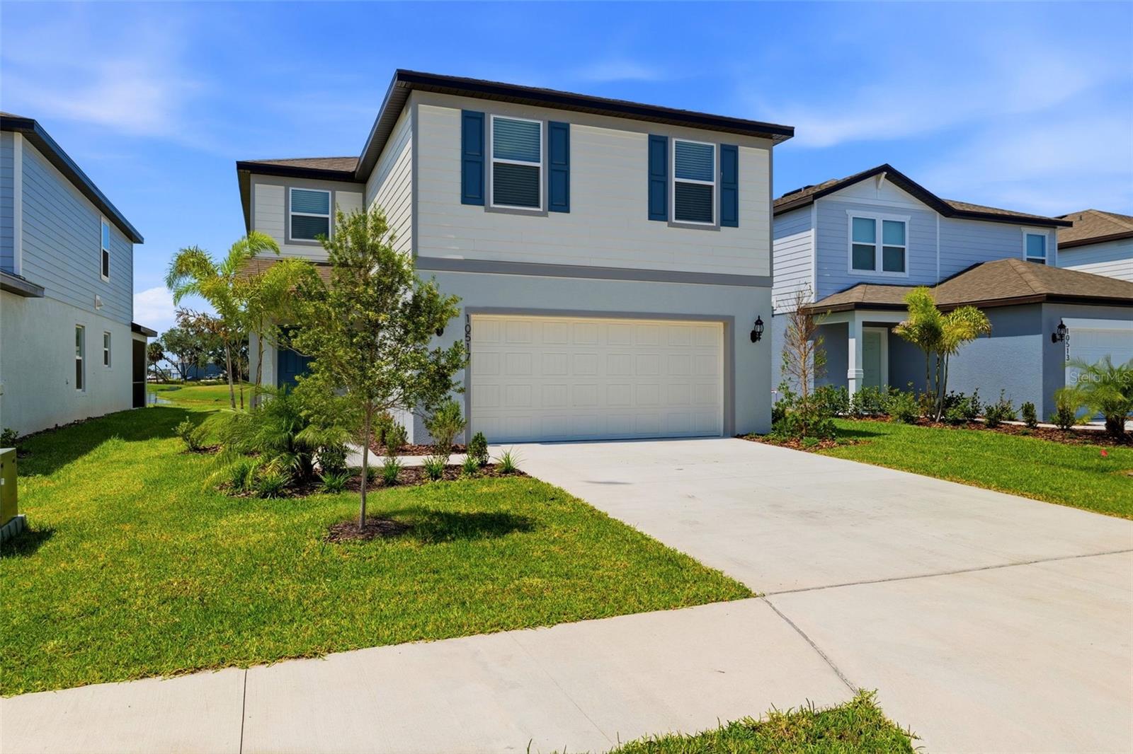 Single Family Residence in PARRISH, FL - Daniel Dourado
