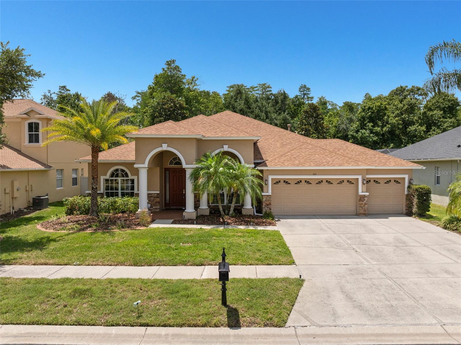 Single Family Residence em LAND O LAKES, FL - Daniel Dourado