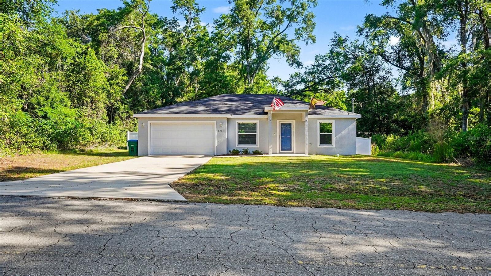 Single Family Residence em INVERNESS, FL - Daniel Dourado