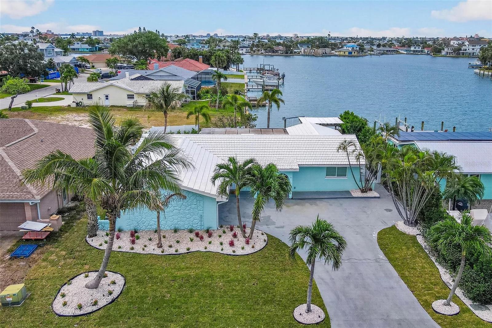 Single Family Residence em ST PETE BEACH, FL - Daniel Dourado