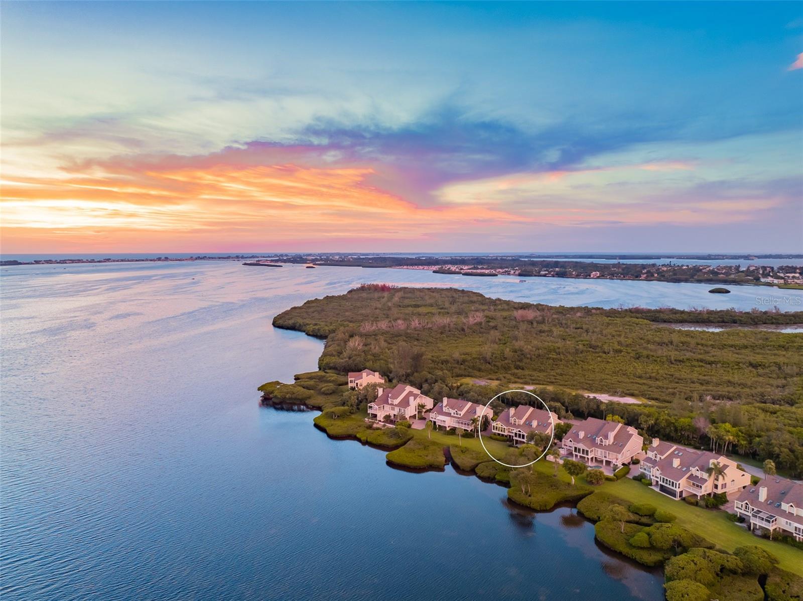 Condominium in BRADENTON, FL - Daniel Dourado