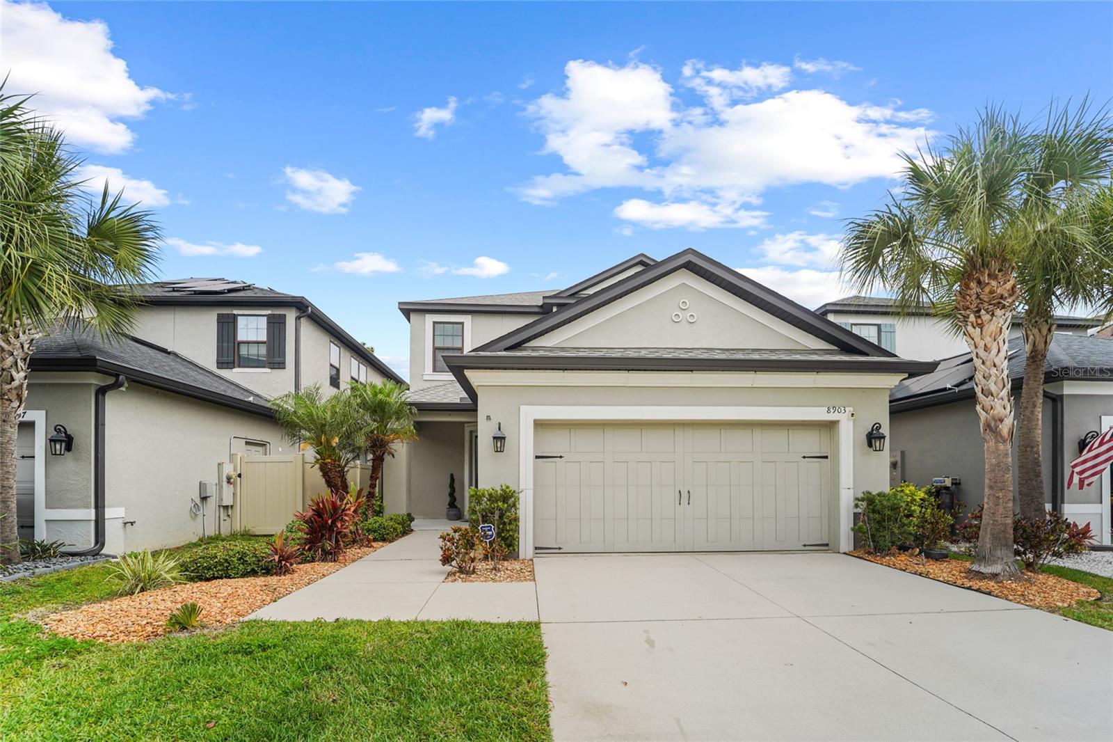 Single Family Residence in SEMINOLE, FL - Daniel Dourado
