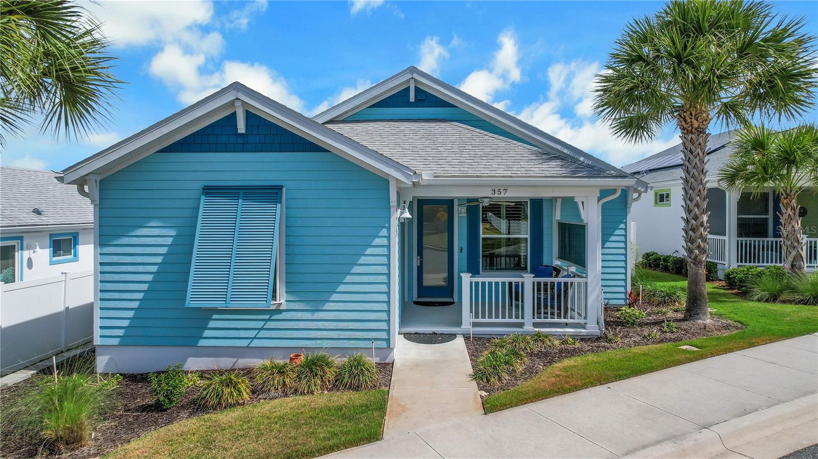 Single Family Residence in LADY LAKE, FL - Daniel Dourado