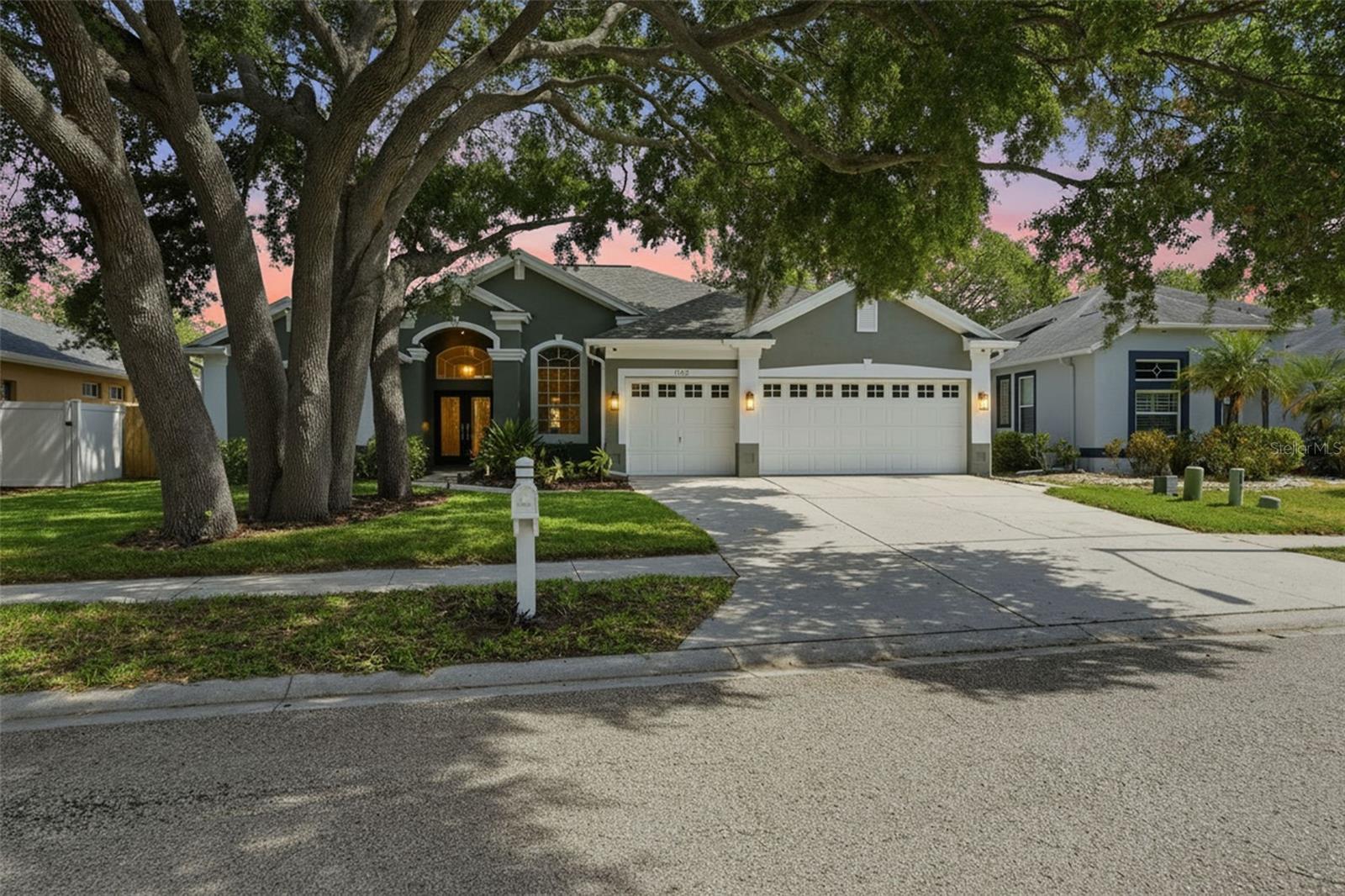 Single Family Residence in TARPON SPRINGS, FL - Daniel Dourado