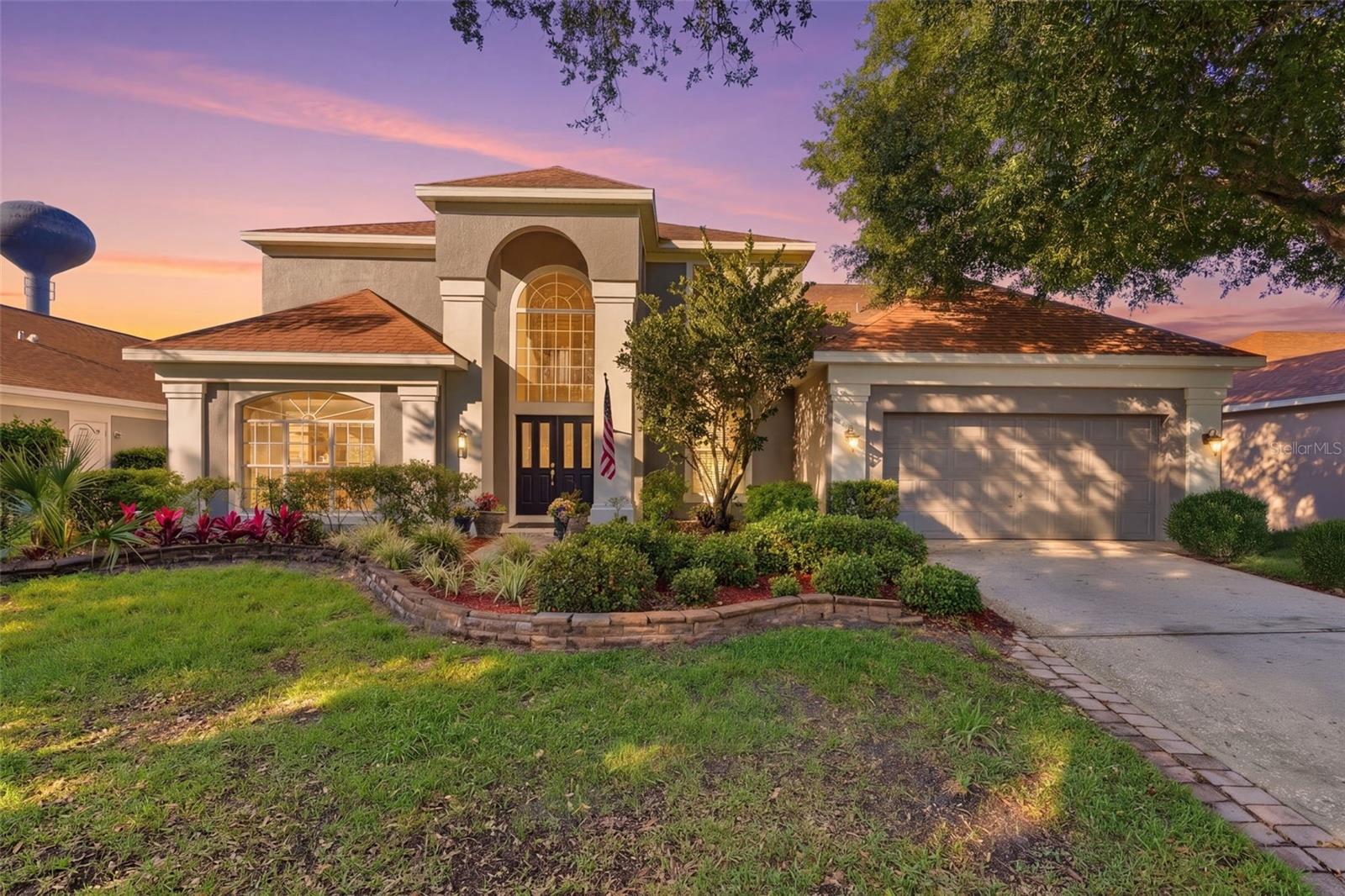 Single Family Residence in ORLANDO, FL - Daniel Dourado