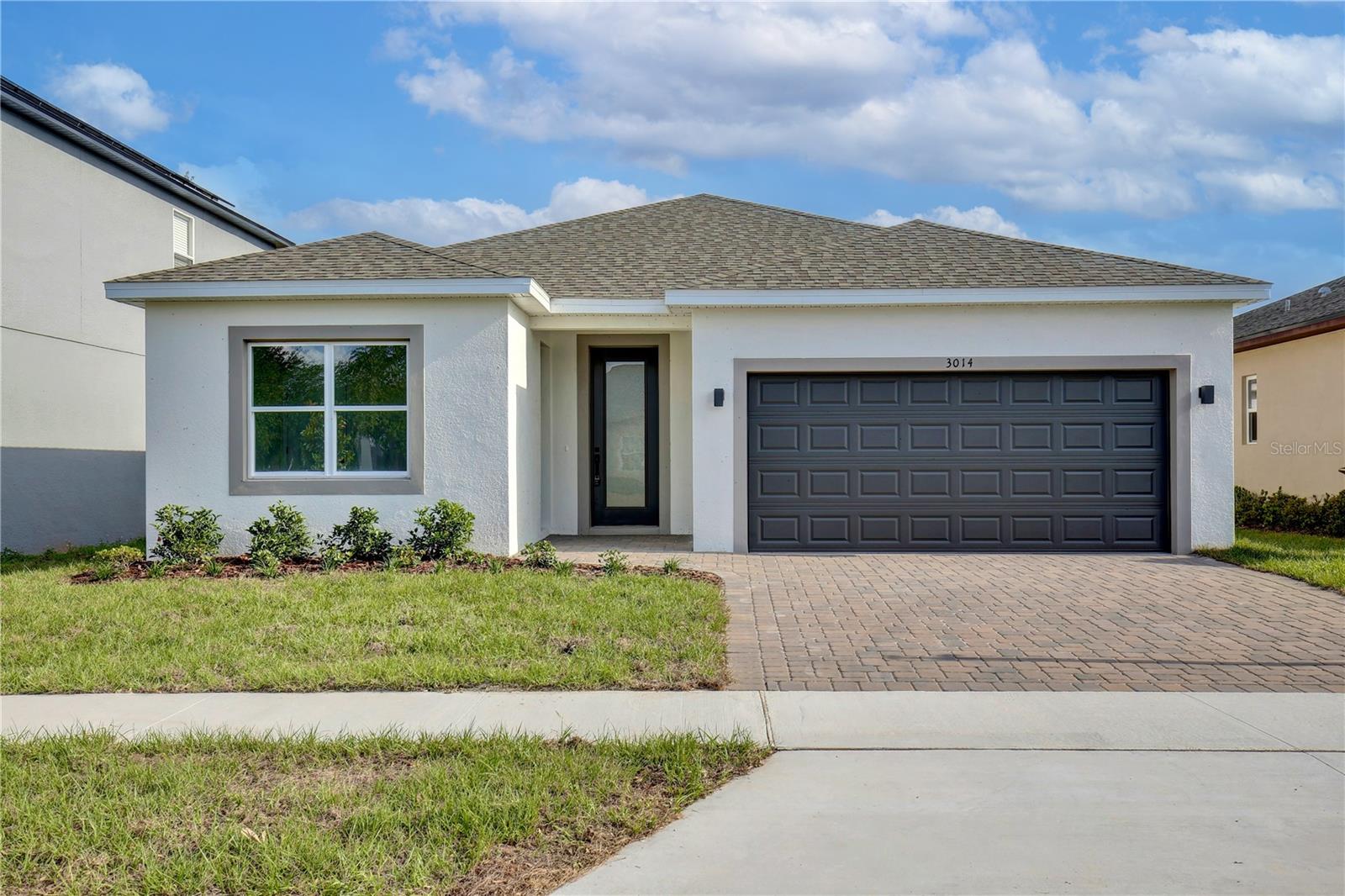 Single Family Residence in GROVELAND, FL - Daniel Dourado