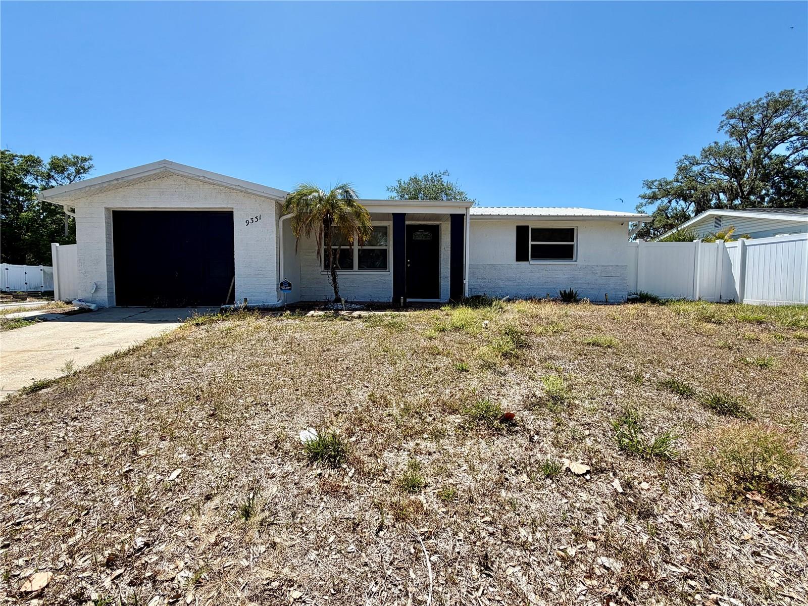 Single Family Residence in PORT RICHEY, FL - Daniel Dourado