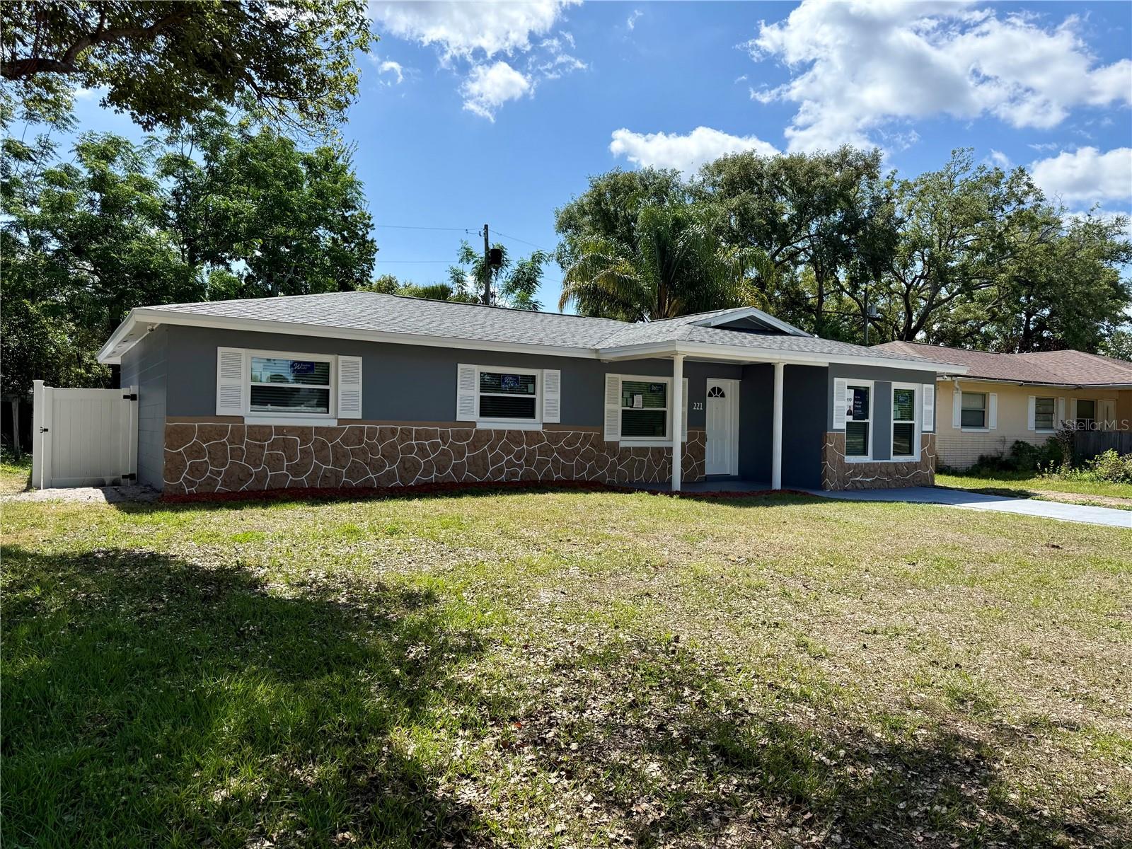 Single Family Residence in WINTER SPRINGS, FL - Daniel Dourado