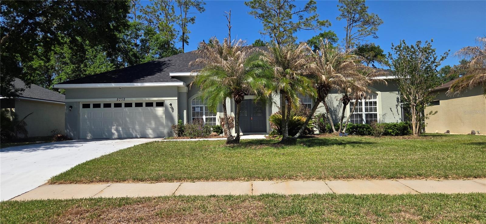 Single Family Residence in ZEPHYRHILLS, FL - Daniel Dourado