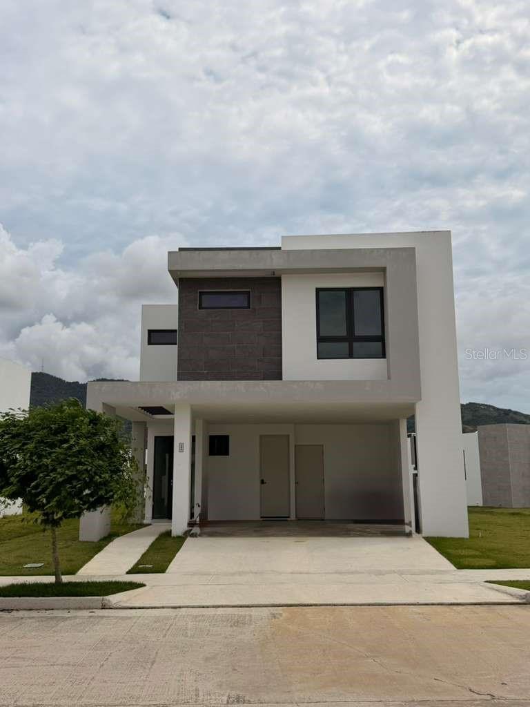 Single Family Residence in GURABO, PR - Daniel Dourado