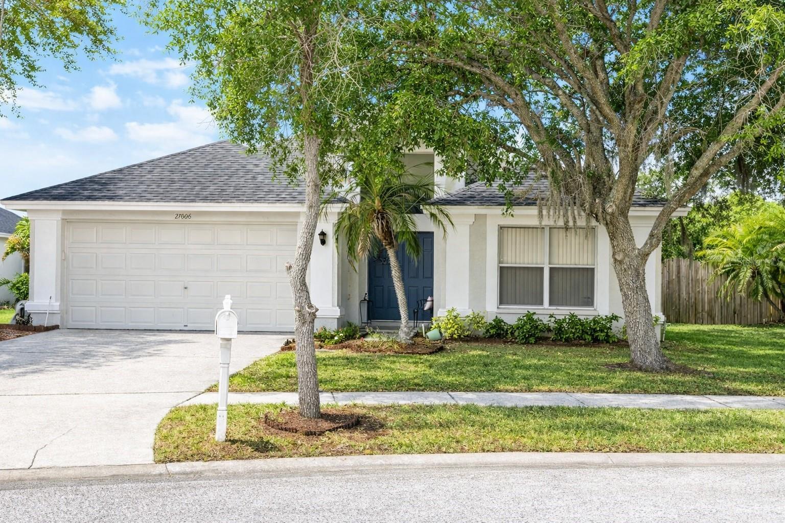 Single Family Residence in WESLEY CHAPEL, FL - Daniel Dourado