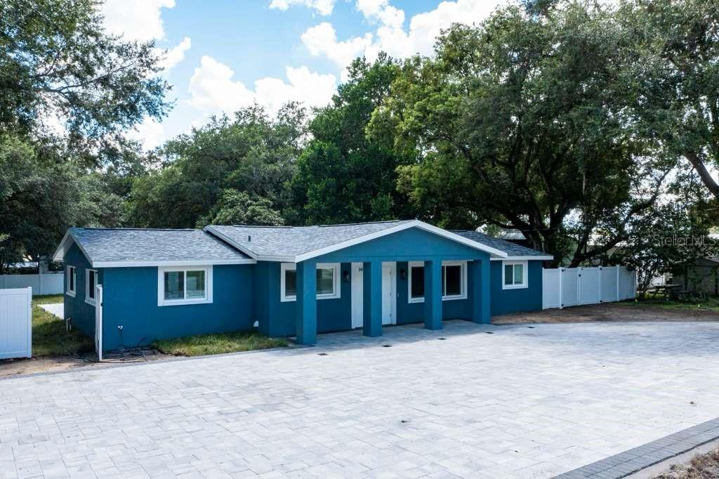 Single Family Residence in ZEPHYRHILLS, FL - Daniel Dourado