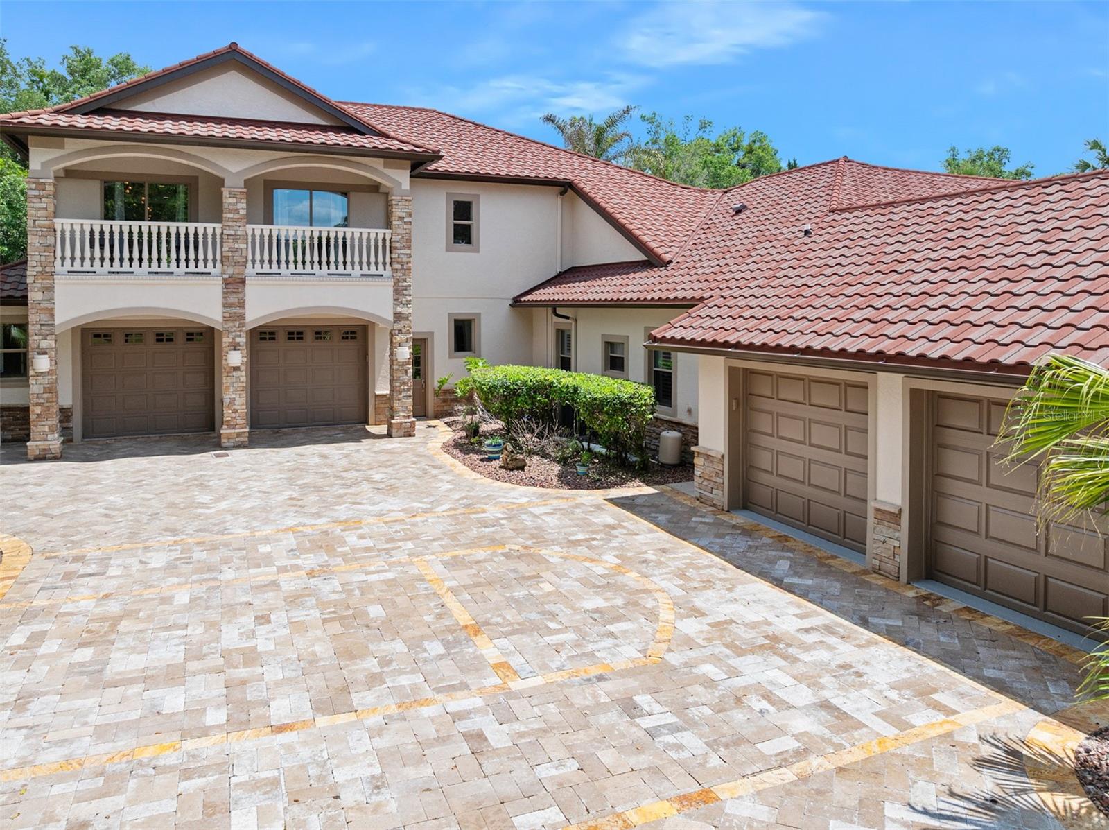 Single Family Residence em ORMOND BEACH, FL - Daniel Dourado