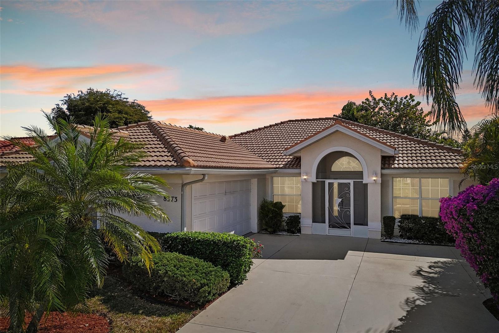 Single Family Residence in ENGLEWOOD, FL - Daniel Dourado