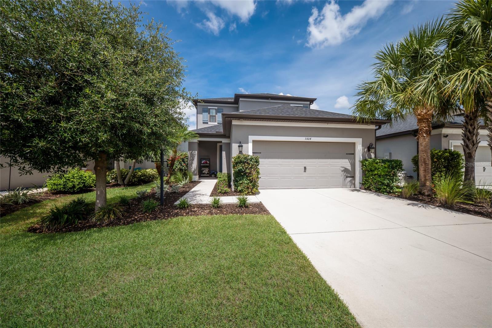 Single Family Residence in BRADENTON, FL - Daniel Dourado
