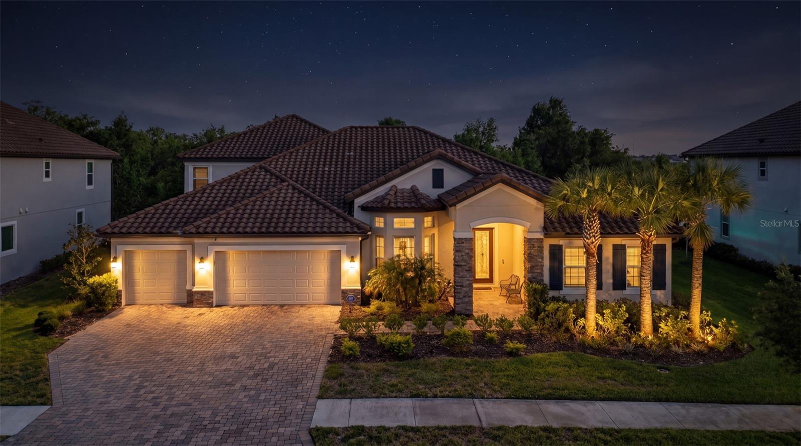 Single Family Residence in WESLEY CHAPEL, FL - Daniel Dourado