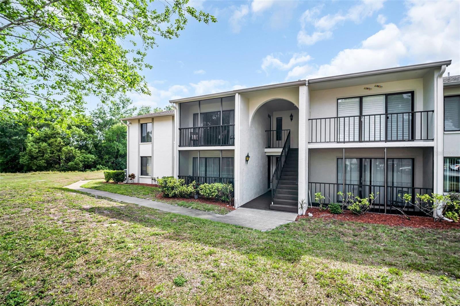 Condominium in PALM HARBOR, FL - Daniel Dourado