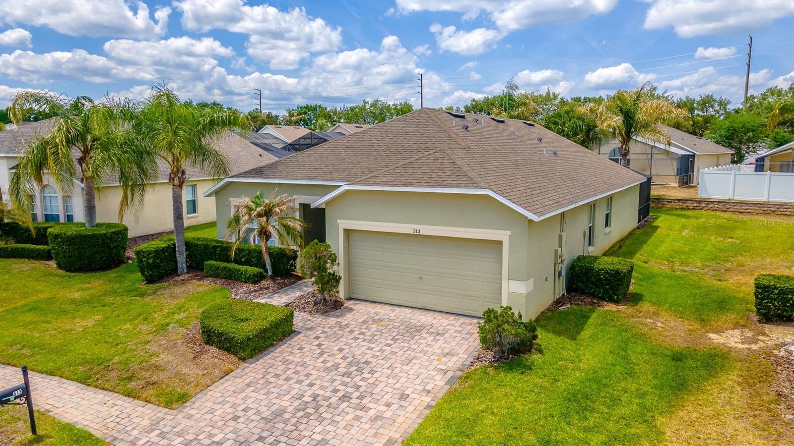 Single Family Residence in DAVENPORT, FL - Daniel Dourado
