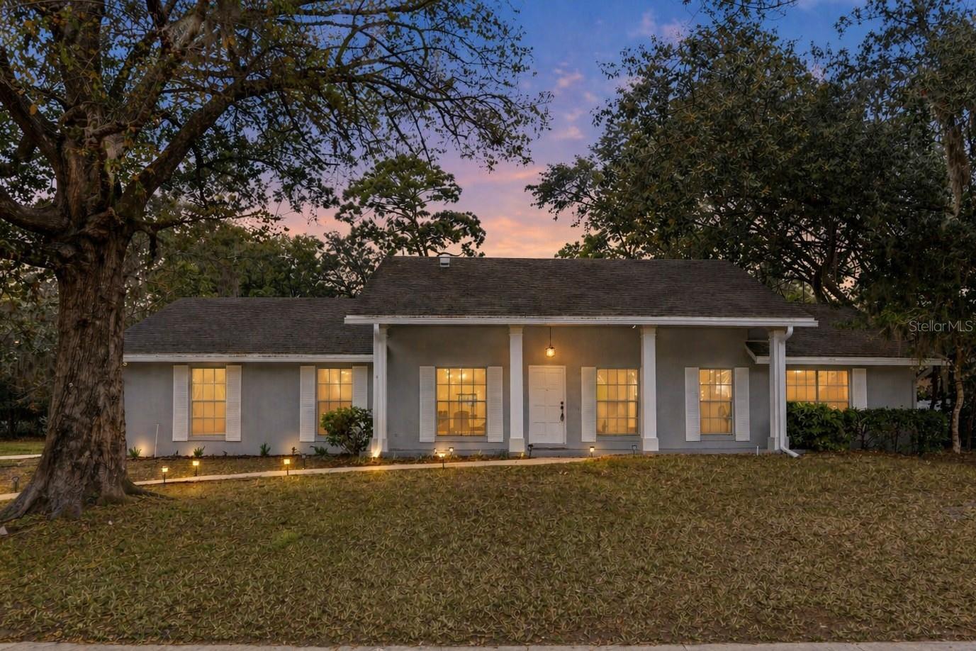 Single Family Residence in LONGWOOD, FL - Daniel Dourado