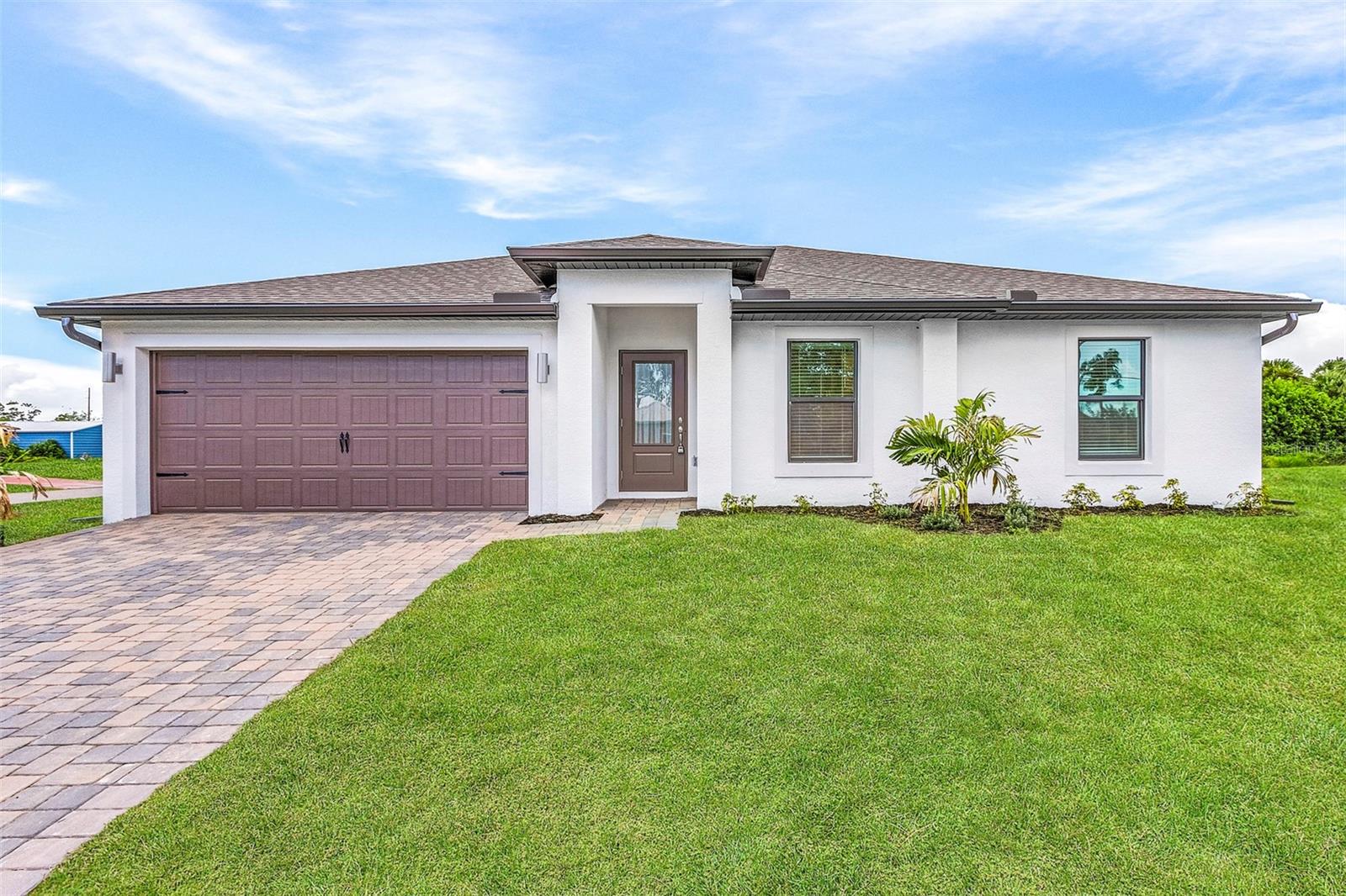 Single Family Residence in PORT CHARLOTTE, FL - Daniel Dourado