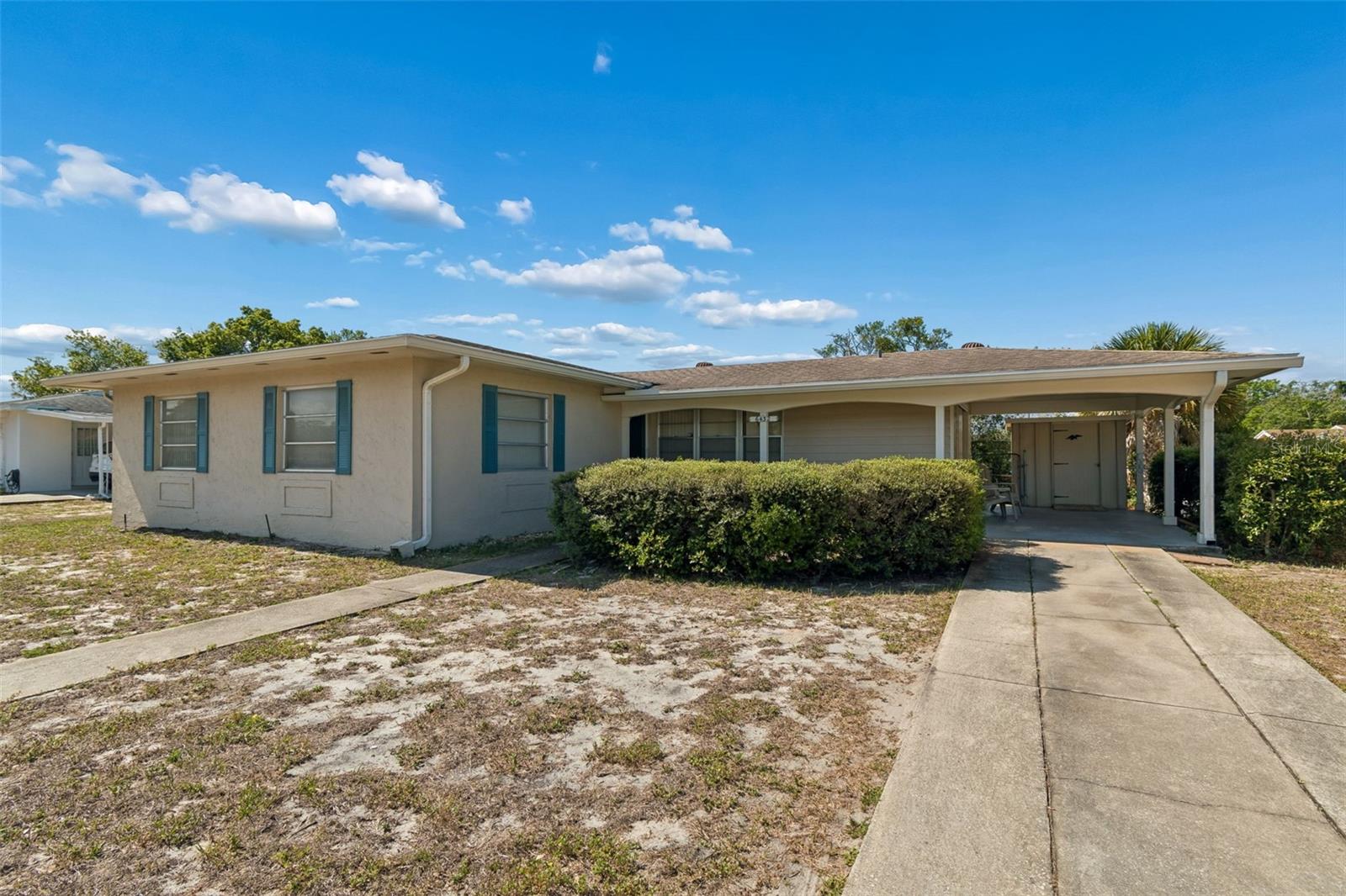 Single Family Residence em SPRING HILL, FL - Daniel Dourado