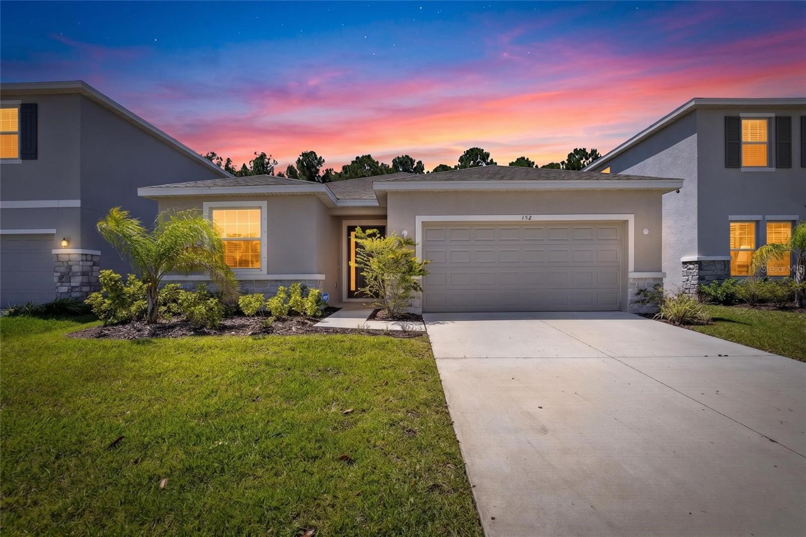 Single Family Residence in APOLLO BEACH, FL - Daniel Dourado