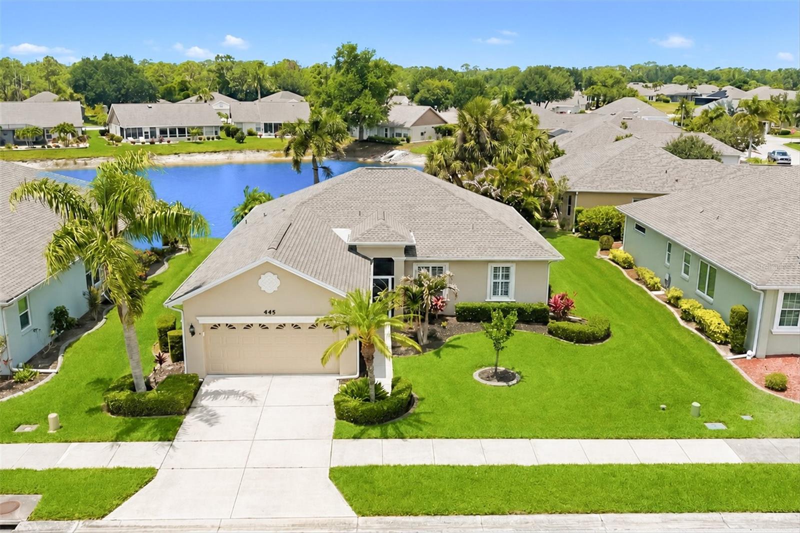Single Family Residence in ENGLEWOOD, FL - Daniel Dourado