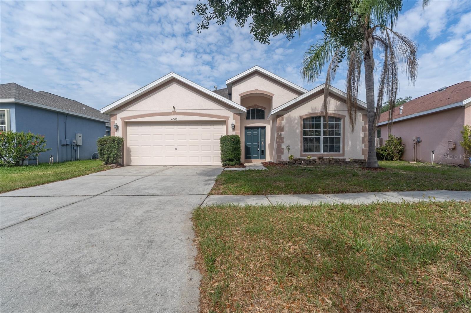 Single Family Residence in APOLLO BEACH, FL - Daniel Dourado