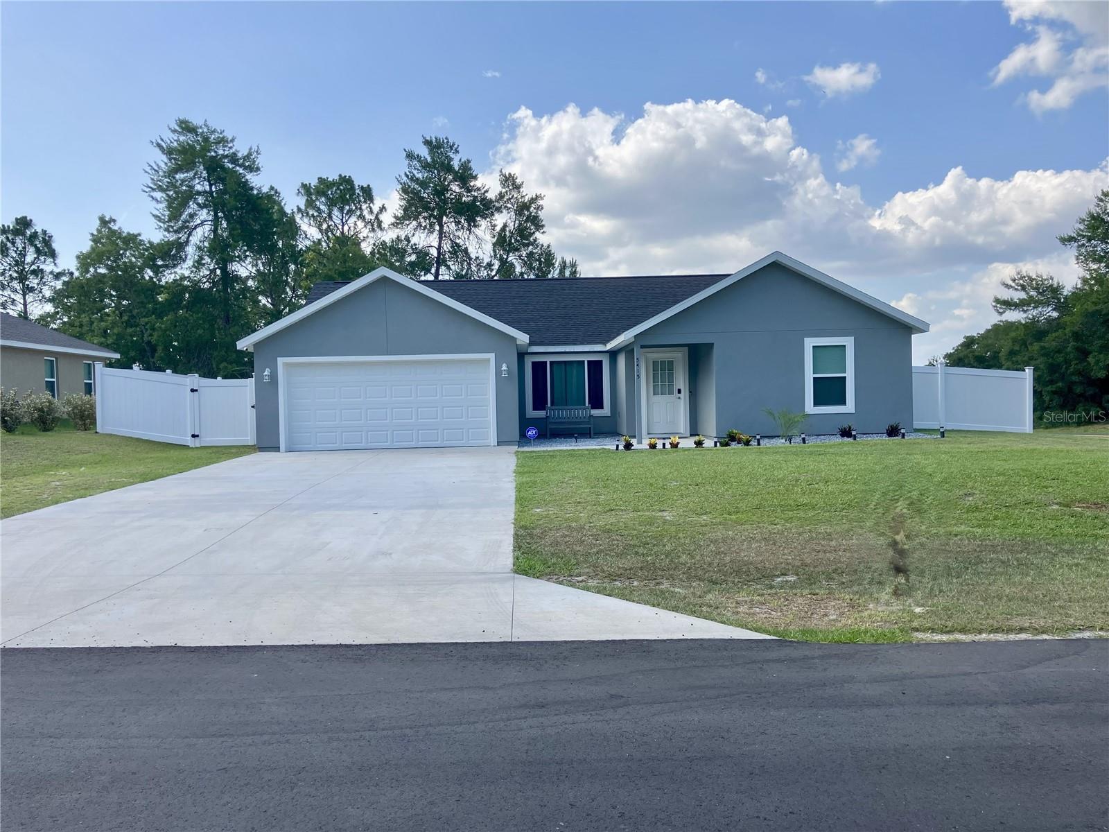 Single Family Residence in OCALA, FL - Daniel Dourado