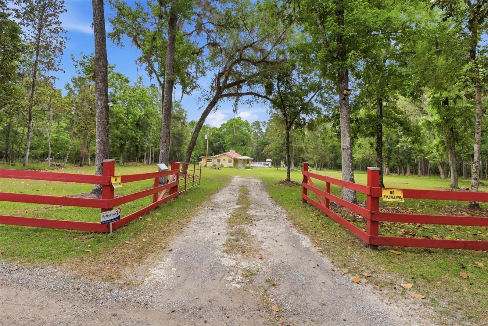 Single Family Residence em BROOKSVILLE, FL - Daniel Dourado
