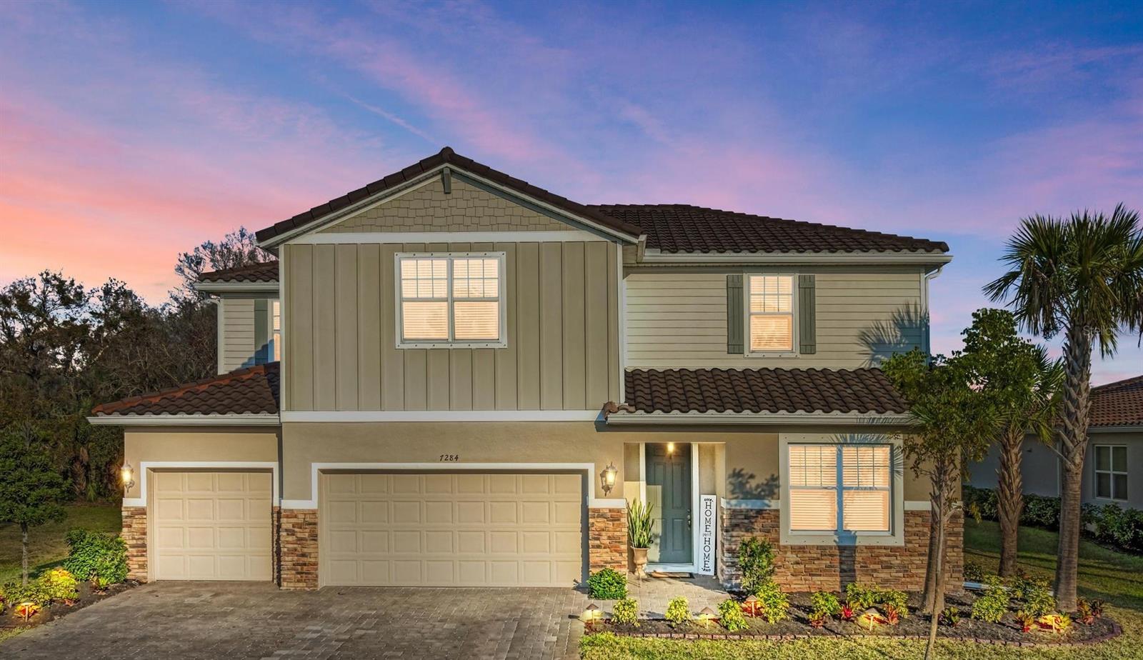 Single Family Residence in SARASOTA, FL - Daniel Dourado