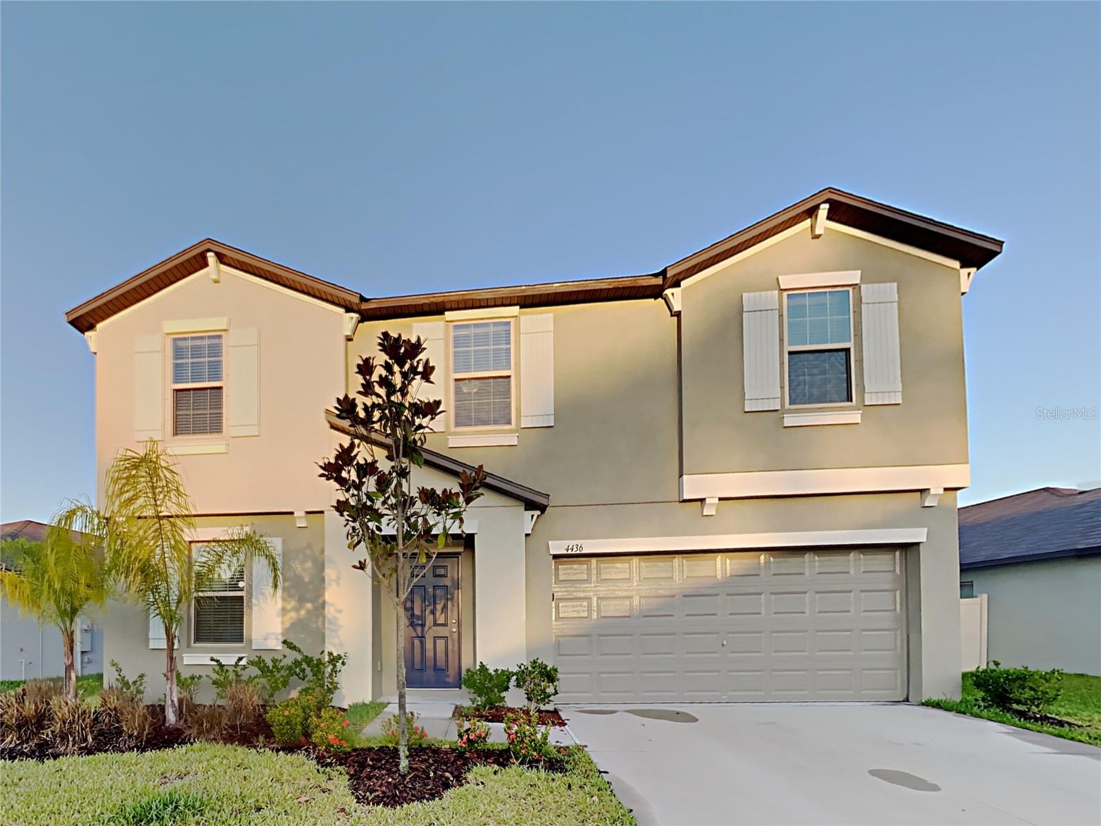 Single Family Residence in SUN CITY CENTER, FL - Daniel Dourado