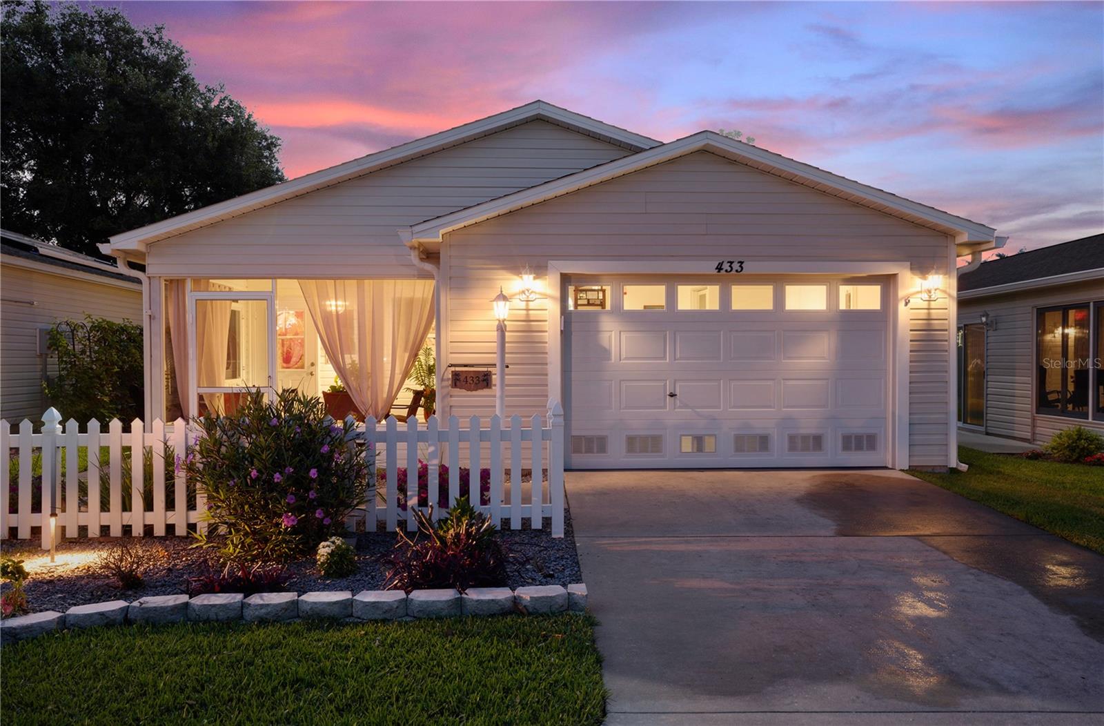 Single Family Residence em THE VILLAGES, FL - Daniel Dourado