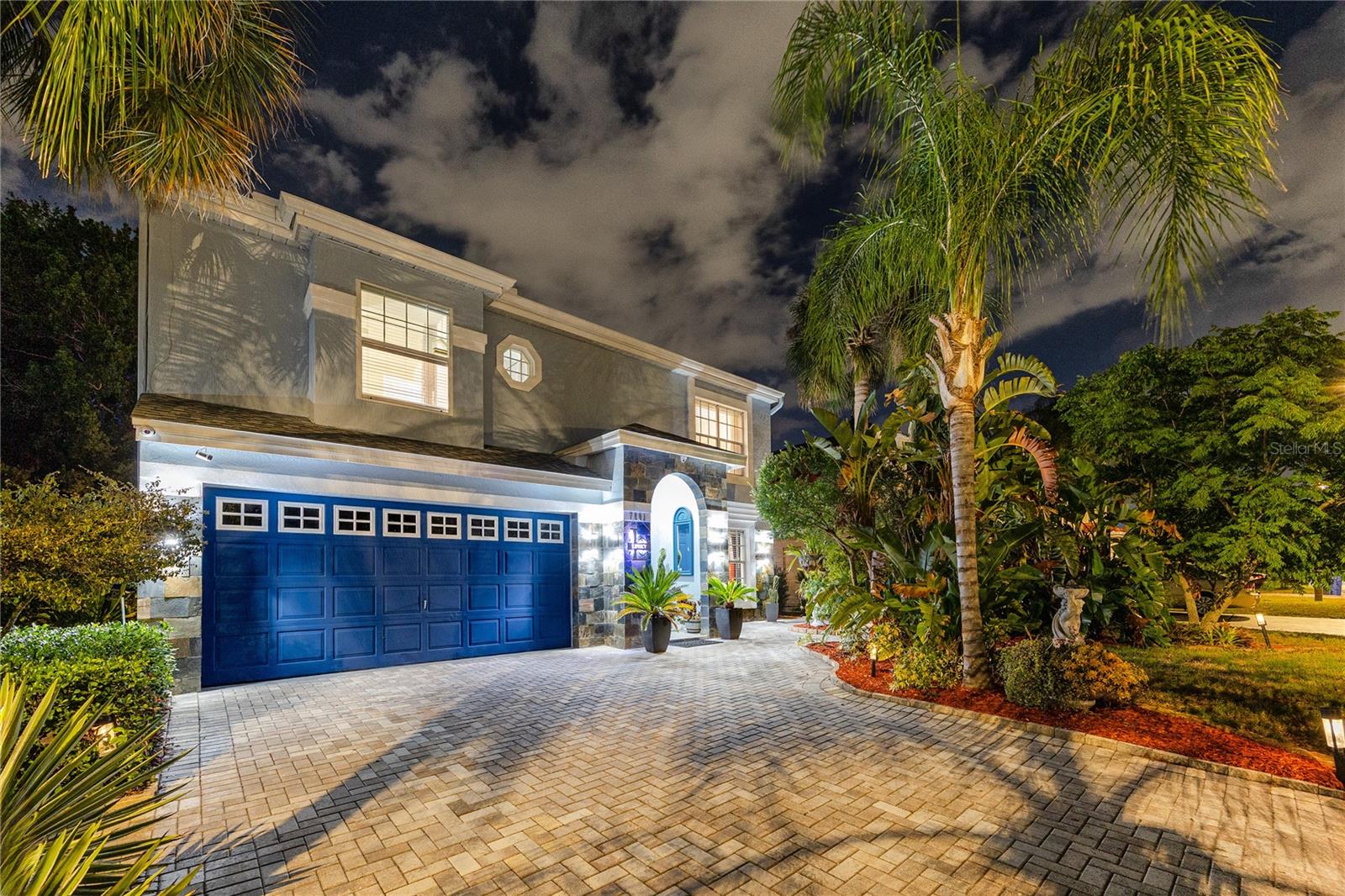 Single Family Residence in NEW PORT RICHEY, FL - Daniel Dourado
