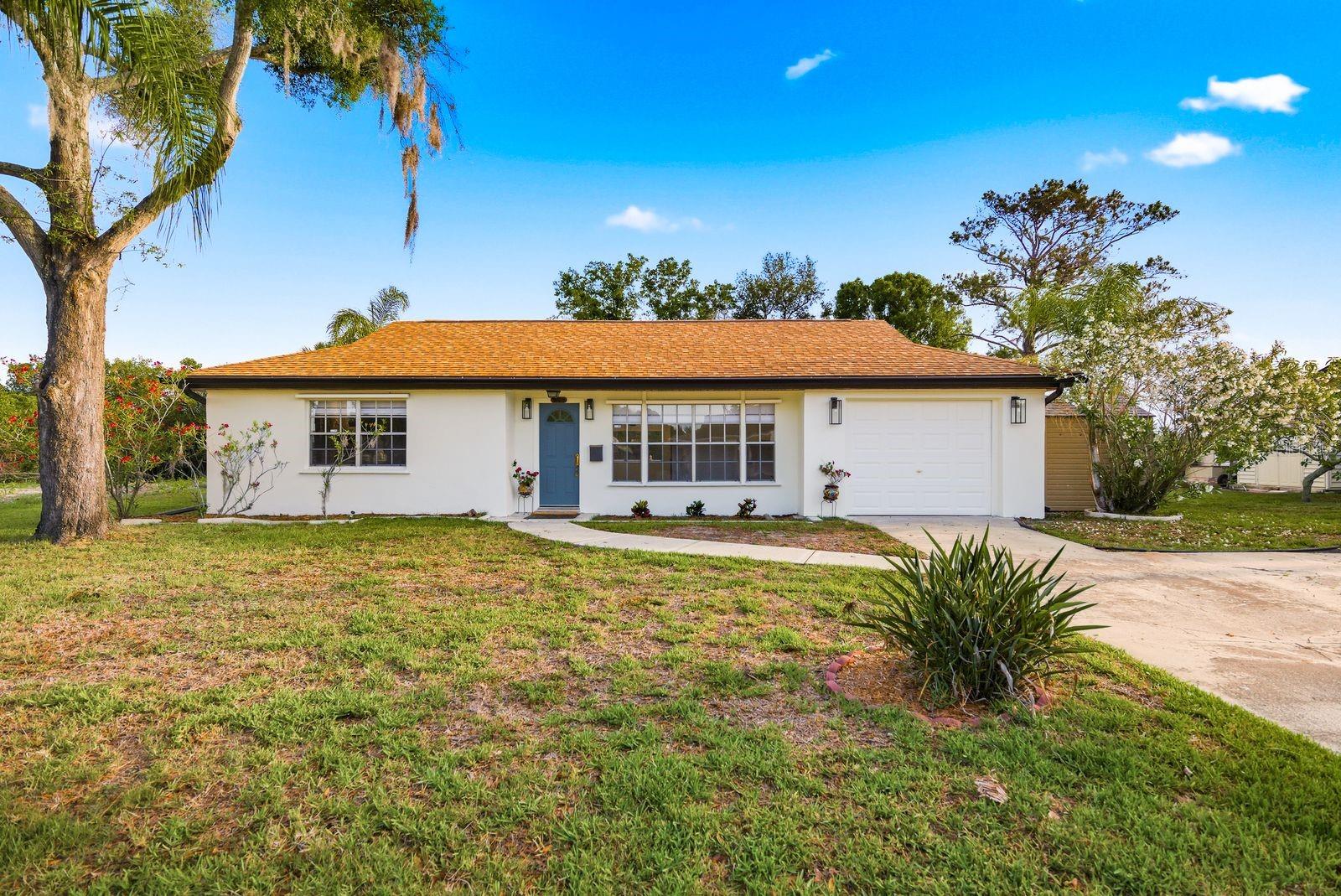 Single Family Residence in NEW PORT RICHEY, FL - Daniel Dourado