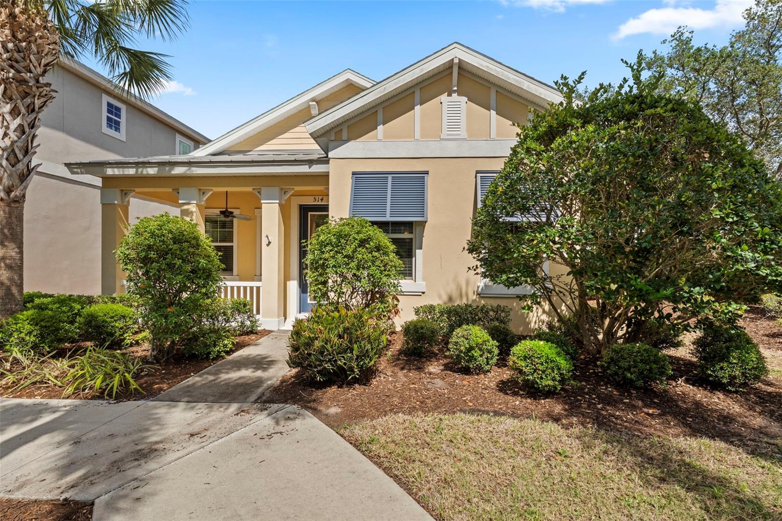 Single Family Residence in APOLLO BEACH, FL - Daniel Dourado