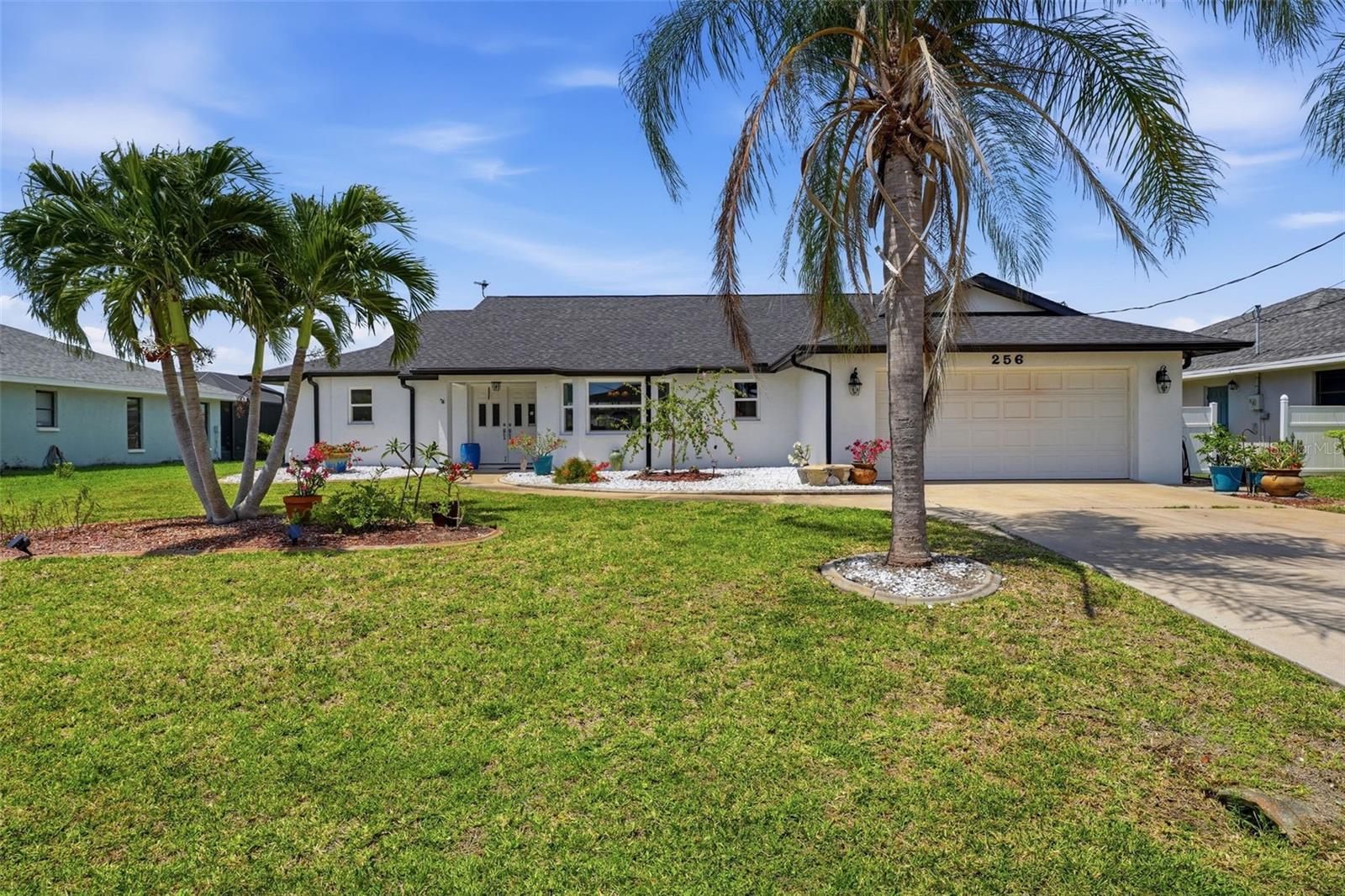 Single Family Residence in ROTONDA WEST, FL - Daniel Dourado