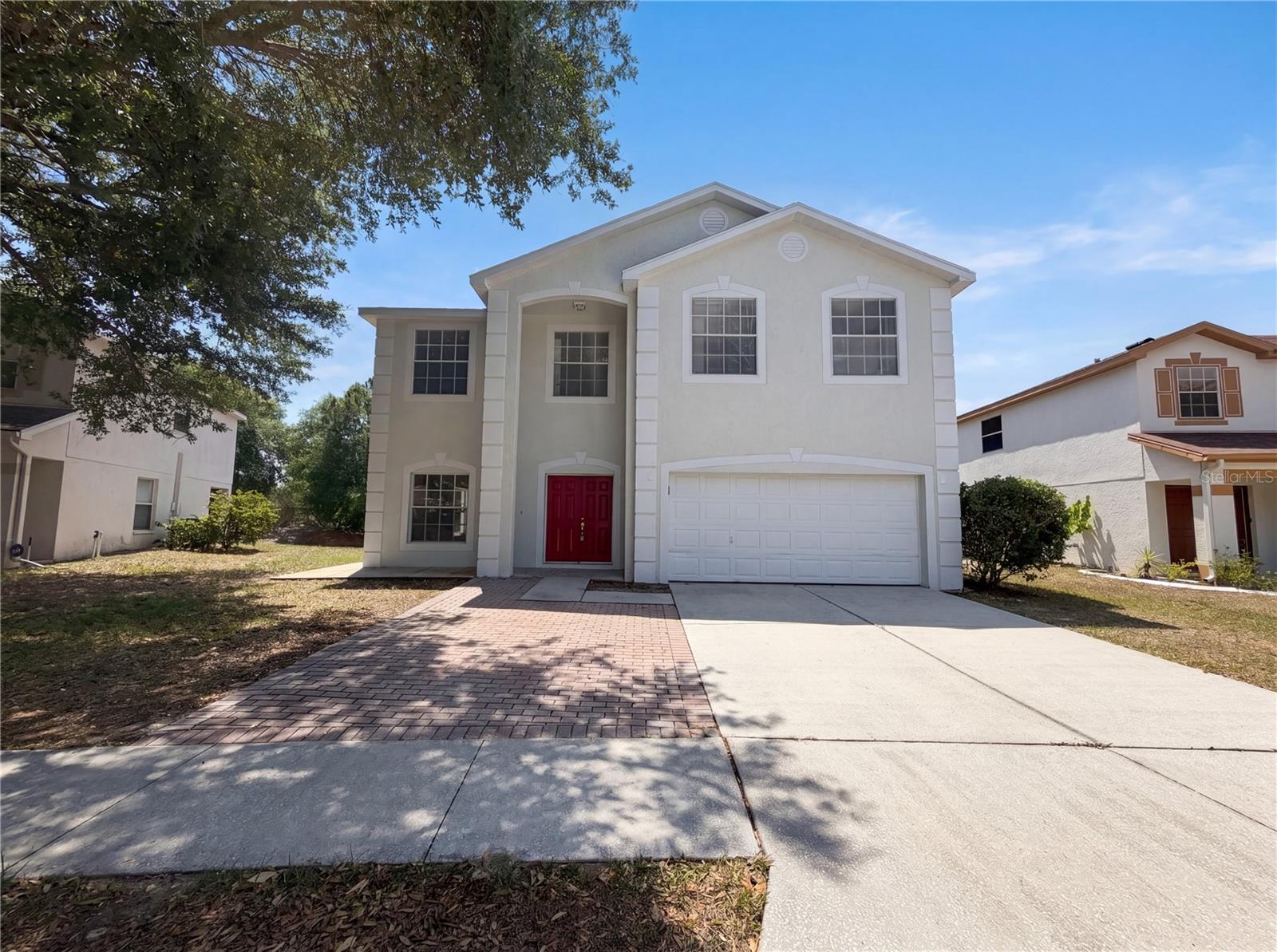 Single Family Residence in TEMPLE TERRACE, FL - Daniel Dourado