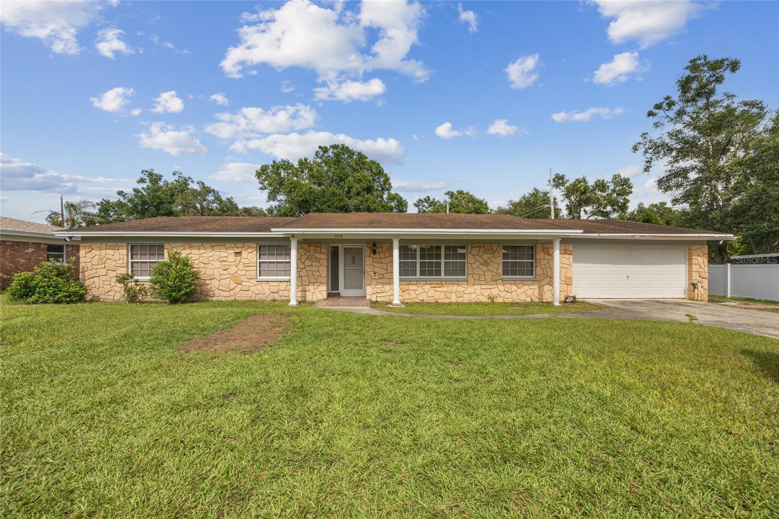 Single Family Residence em BRANDON, FL - Daniel Dourado