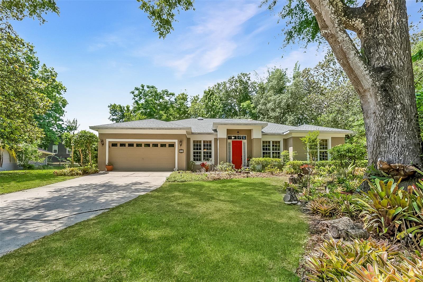 Single Family Residence in WINTER SPRINGS, FL - Daniel Dourado