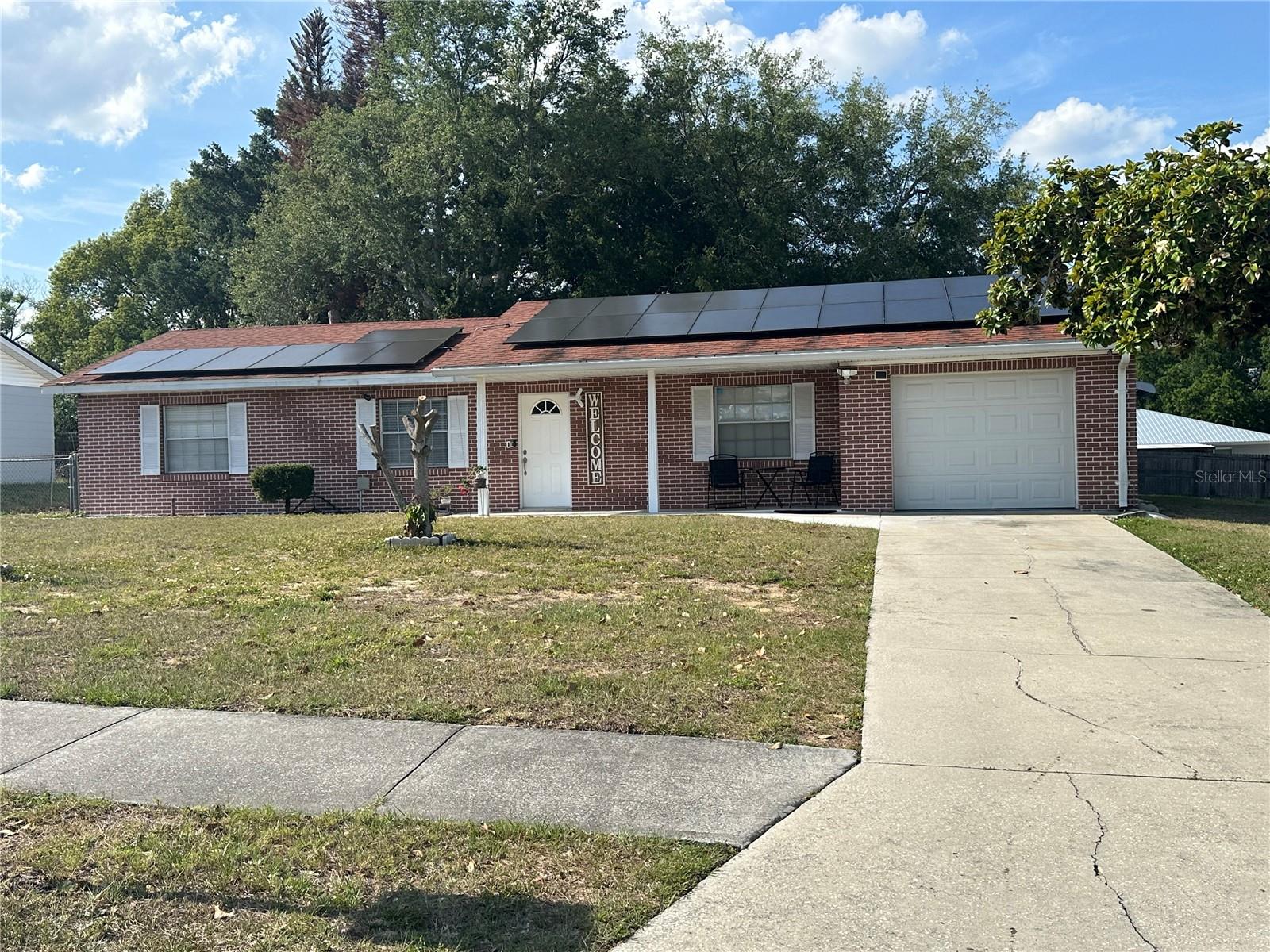 Single Family Residence in LAKE ALFRED, FL - Daniel Dourado