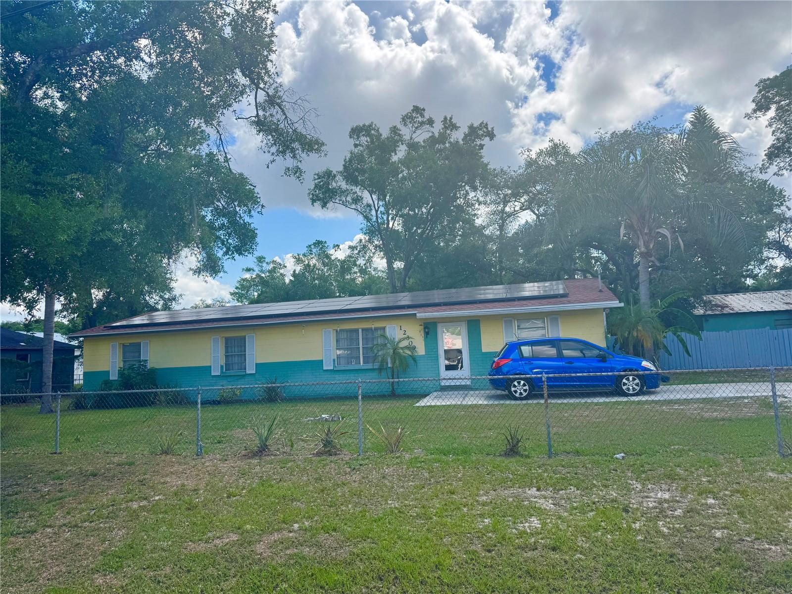 Single Family Residence in TAMPA, FL - Daniel Dourado