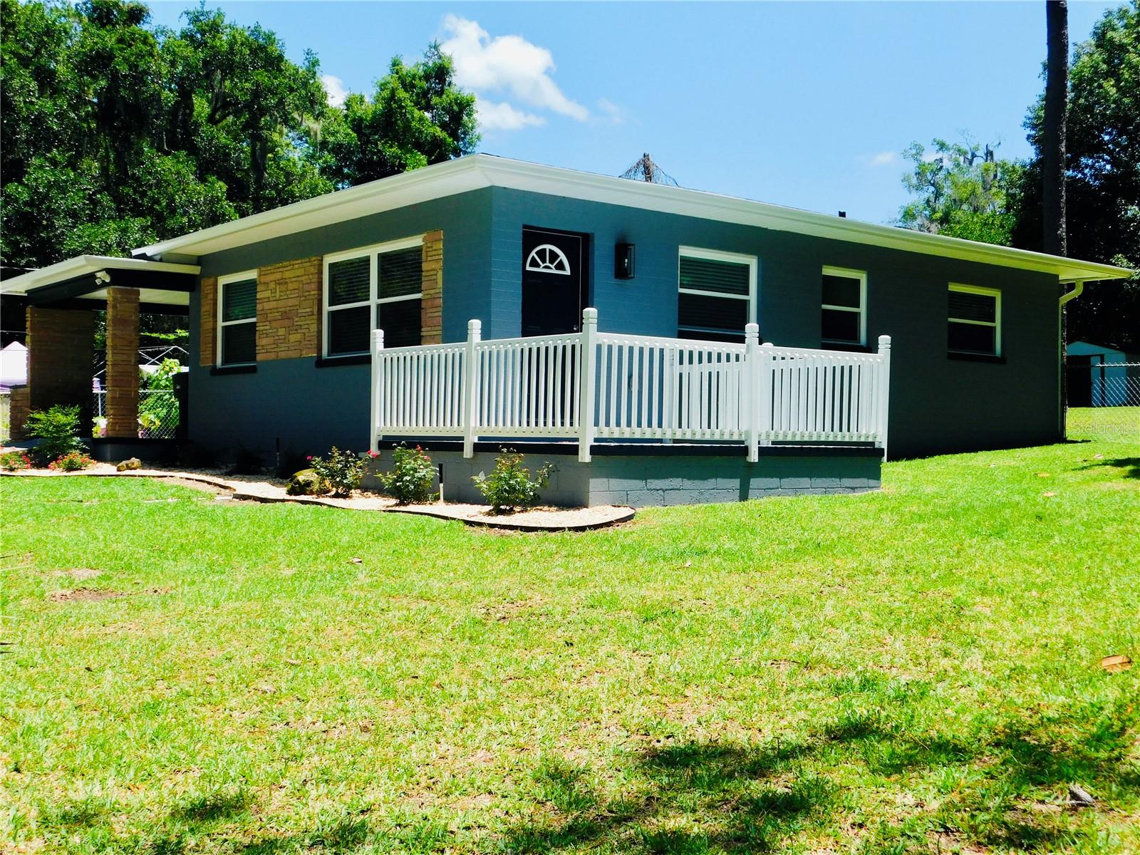 Single Family Residence in OCALA, FL - Daniel Dourado