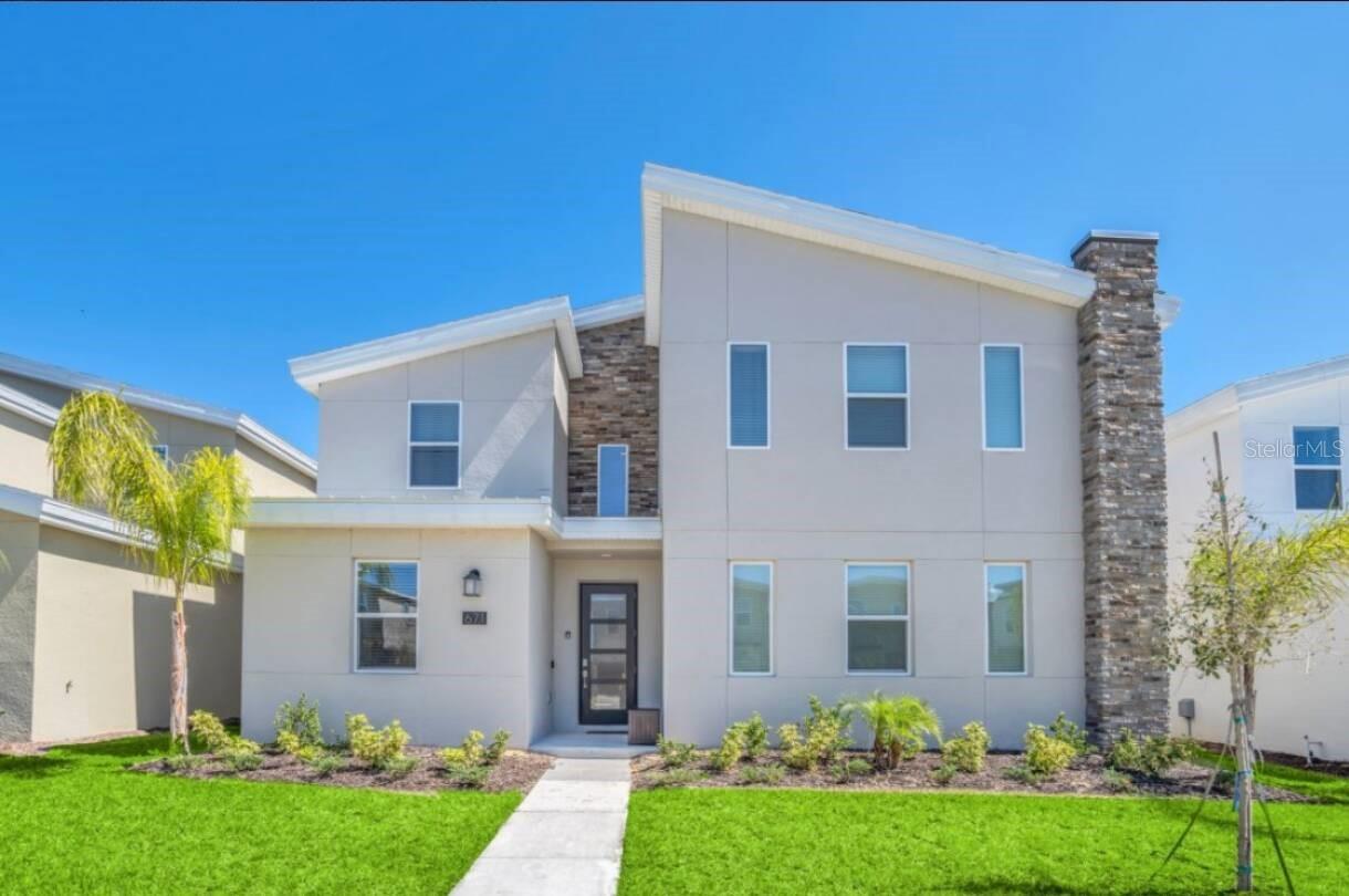 Single Family Residence in DAVENPORT, FL - Daniel Dourado