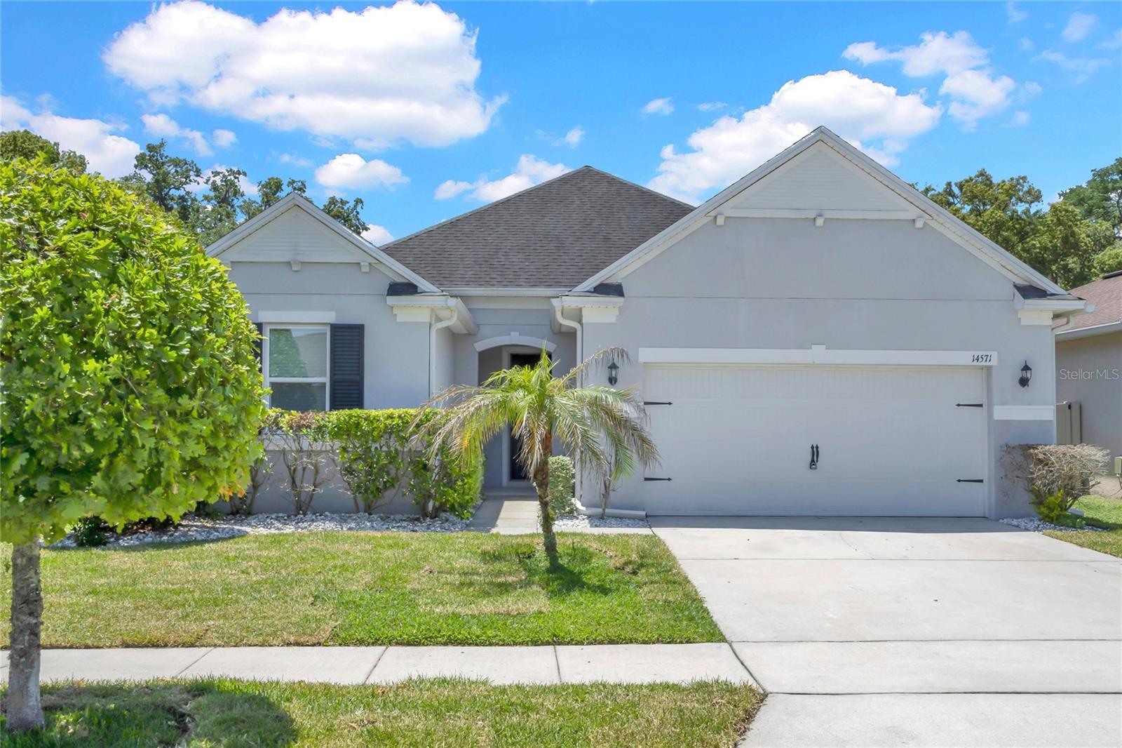 Single Family Residence in ORLANDO, FL - Daniel Dourado