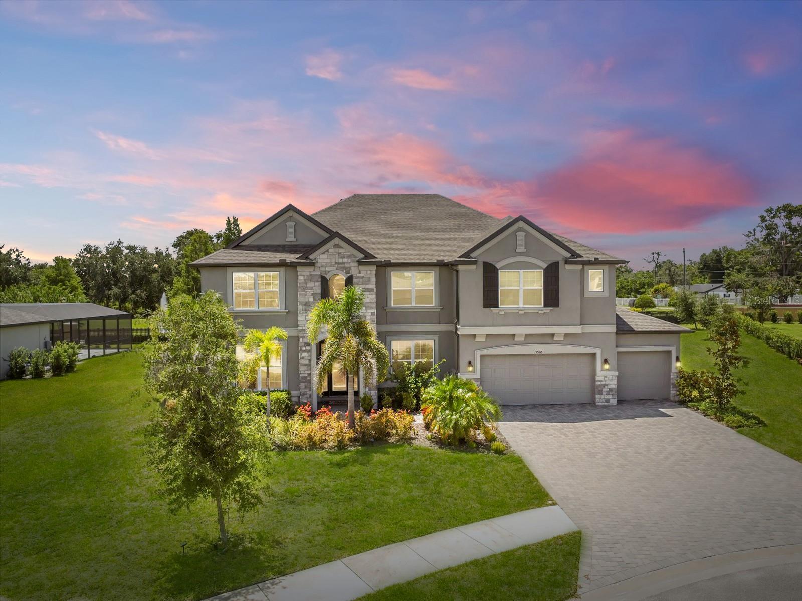 Single Family Residence em SEFFNER, FL - Daniel Dourado