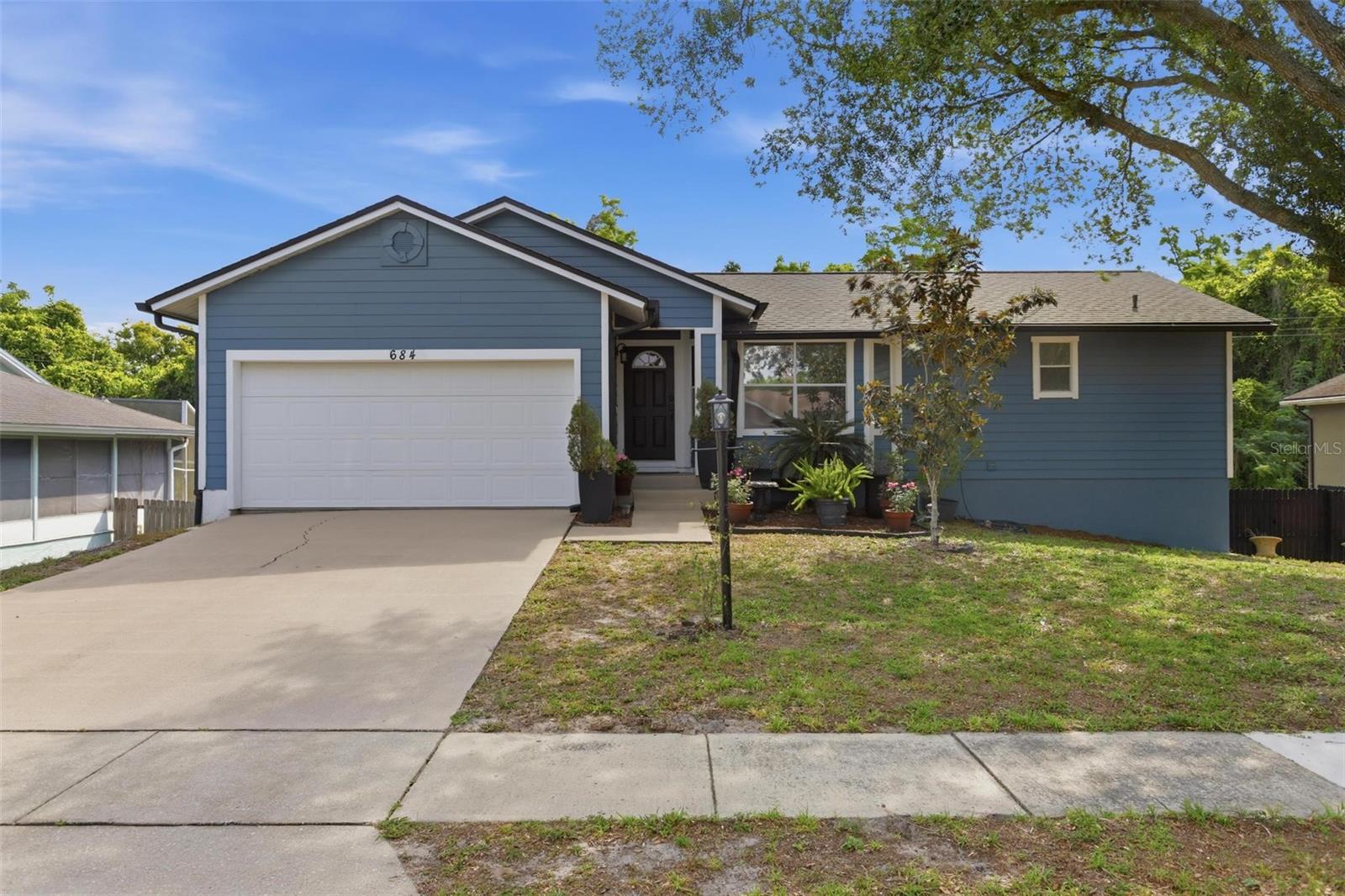 Single Family Residence in SANFORD, FL - Daniel Dourado