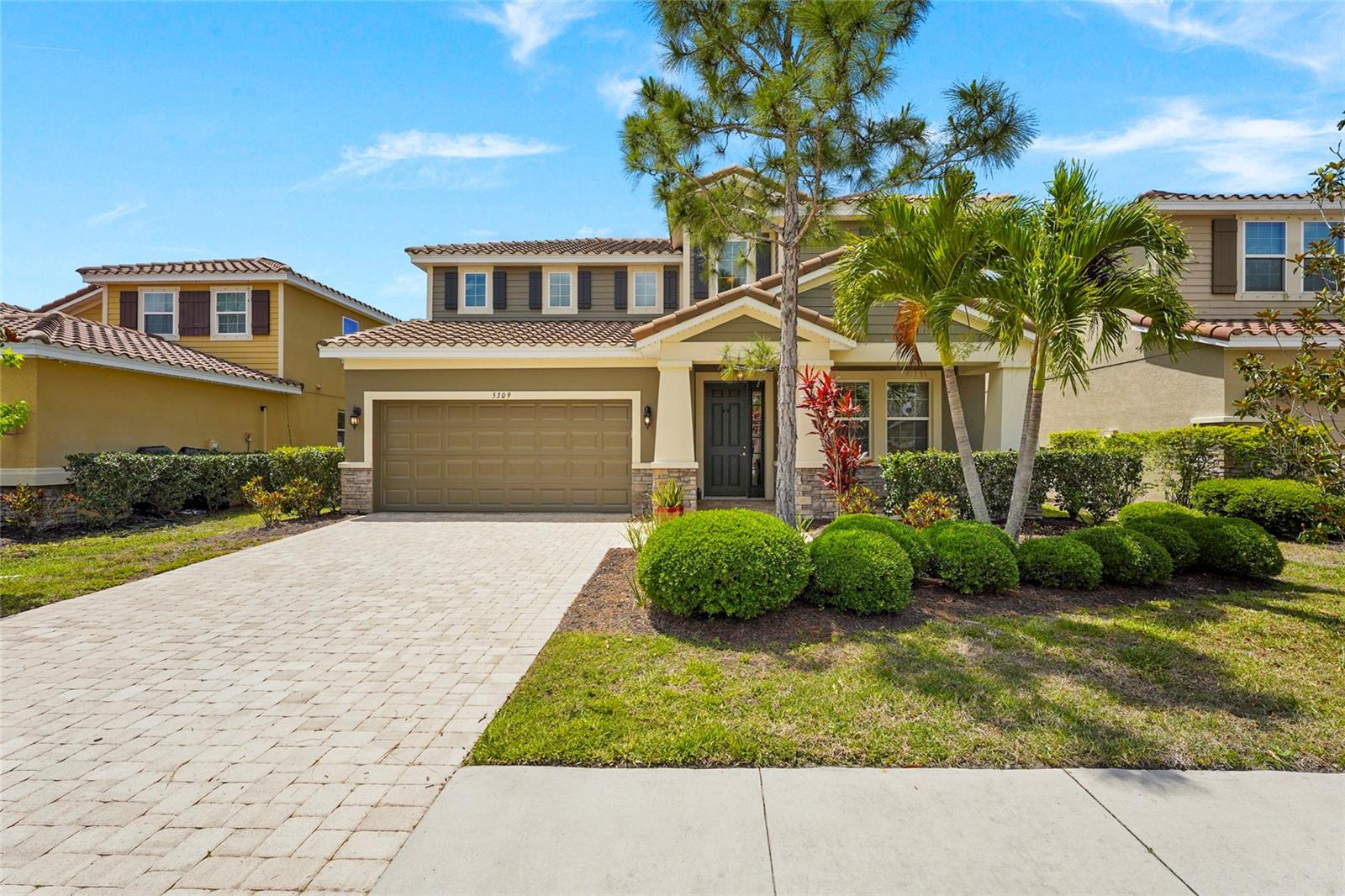 Single Family Residence em SARASOTA, FL - Daniel Dourado