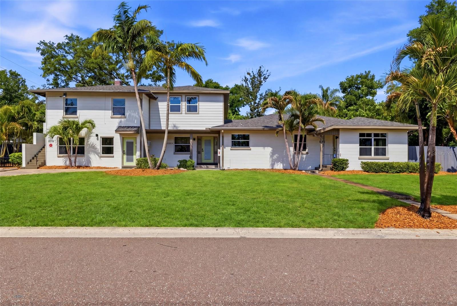 Single Family Residence em ST PETERSBURG, FL - Daniel Dourado