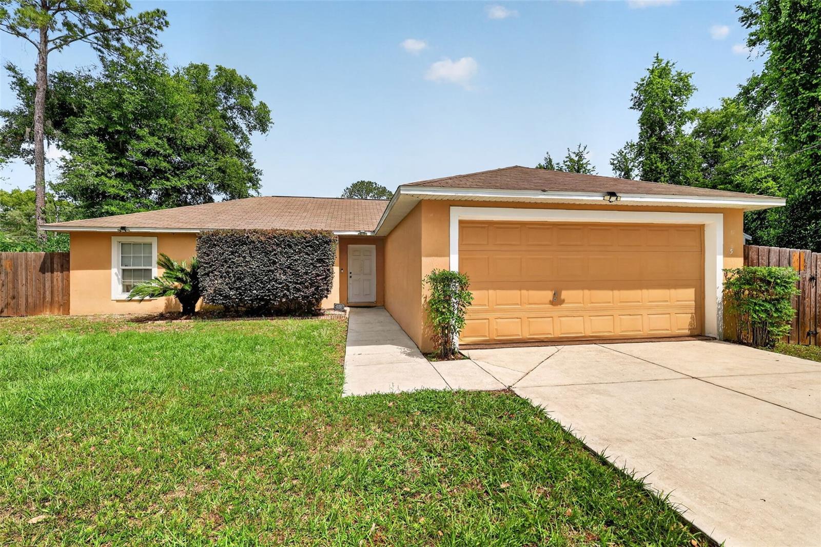Single Family Residence in OCALA, FL - Daniel Dourado
